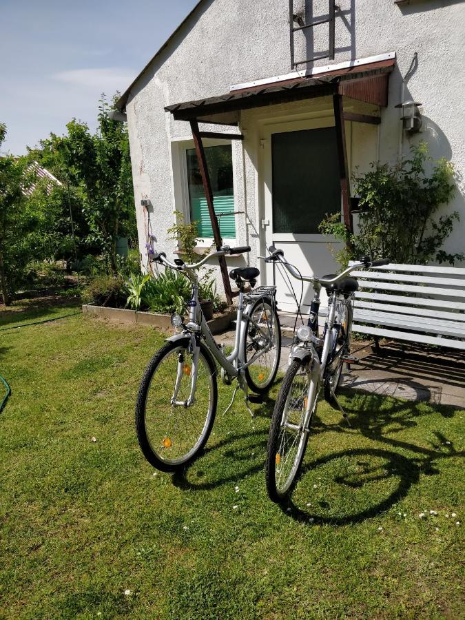 Gaestehaus Am Teich Raben Steinfeld Exterior foto